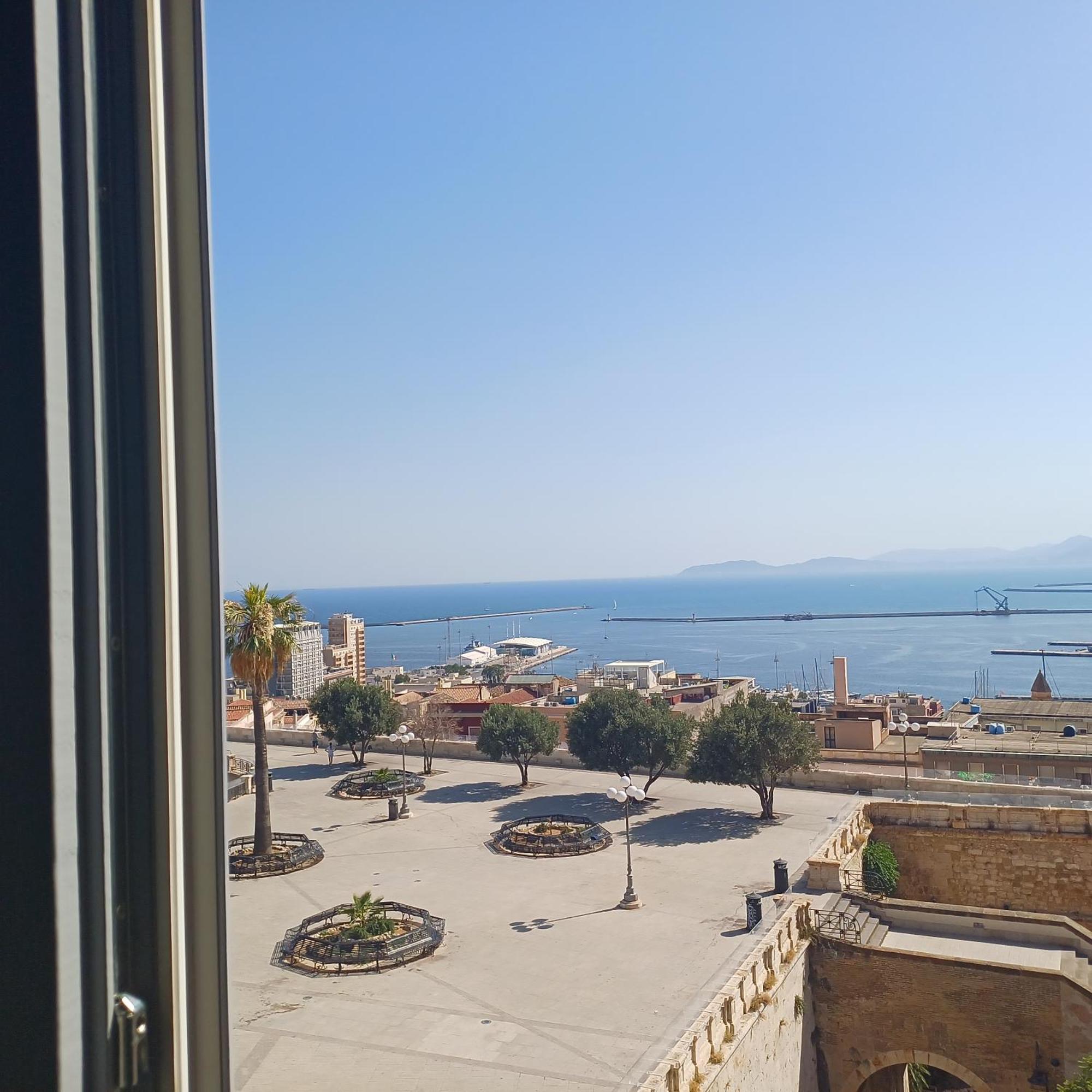 Palazzo Boyl 1840 Hotell Cagliari Eksteriør bilde