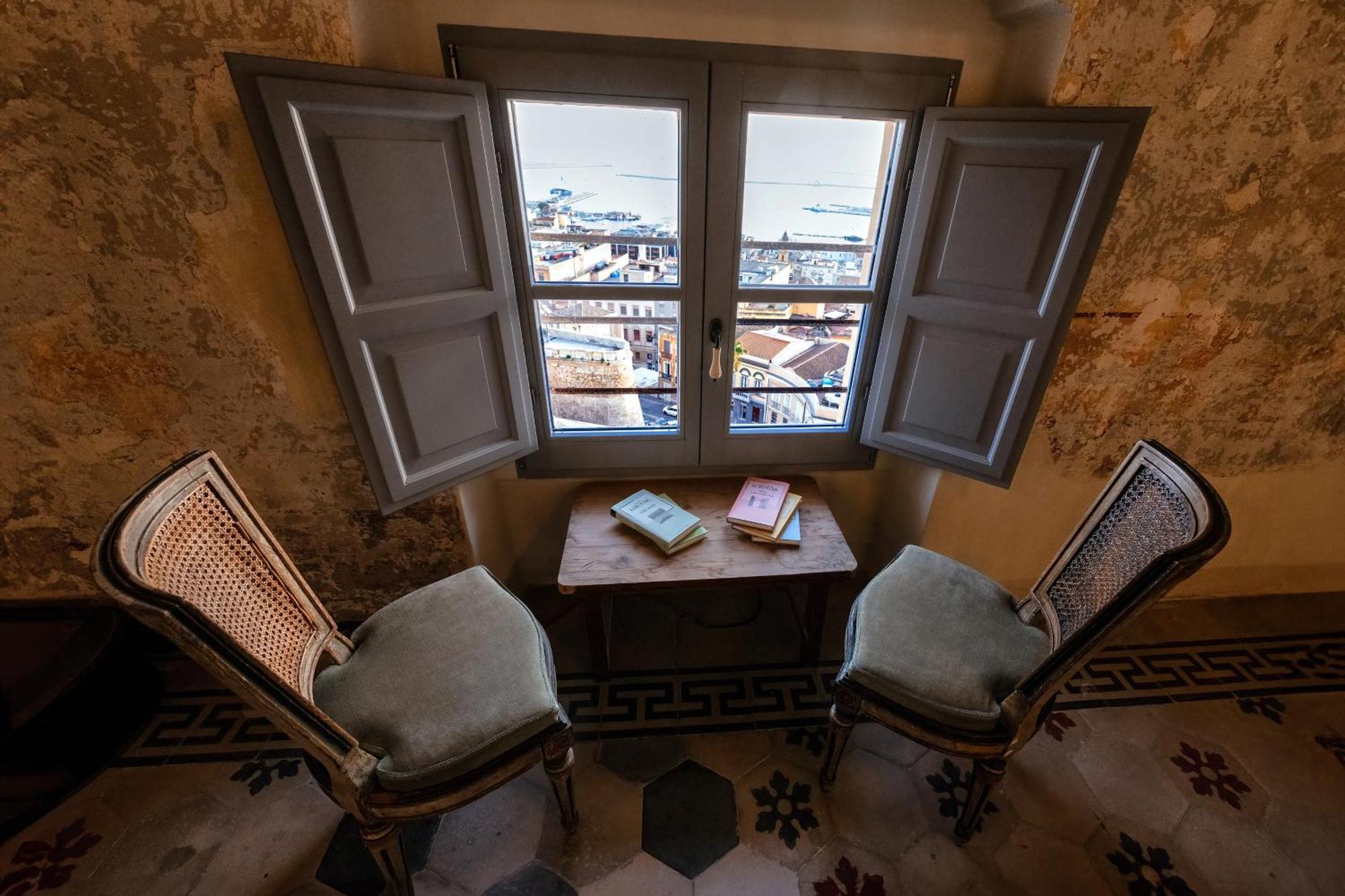 Palazzo Boyl 1840 Hotell Cagliari Eksteriør bilde
