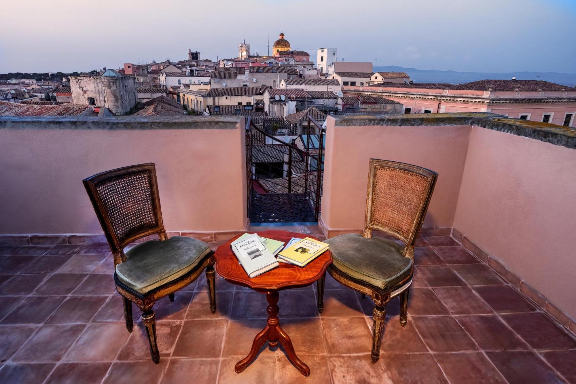 Palazzo Boyl 1840 Hotell Cagliari Eksteriør bilde